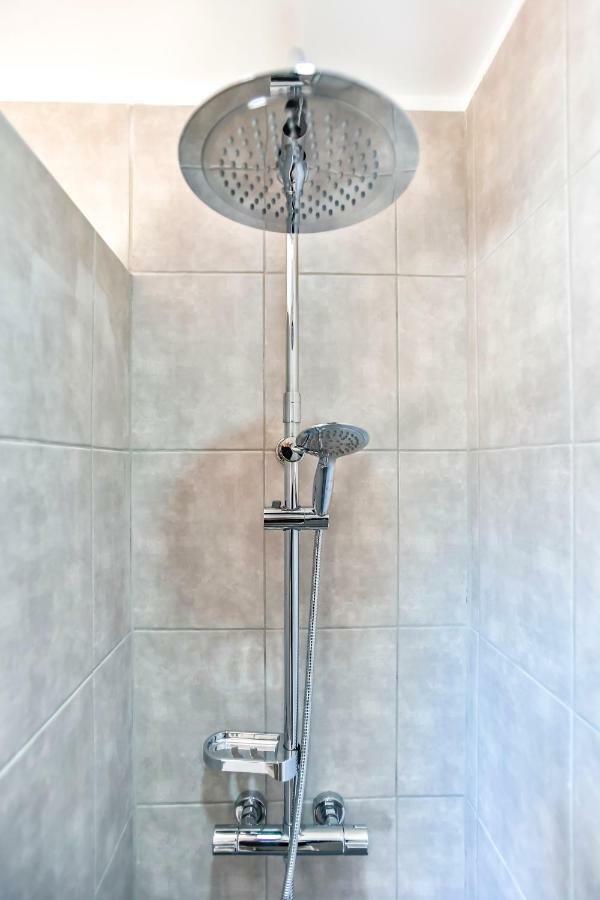 Basic Platja Apartment Barcelona Luaran gambar