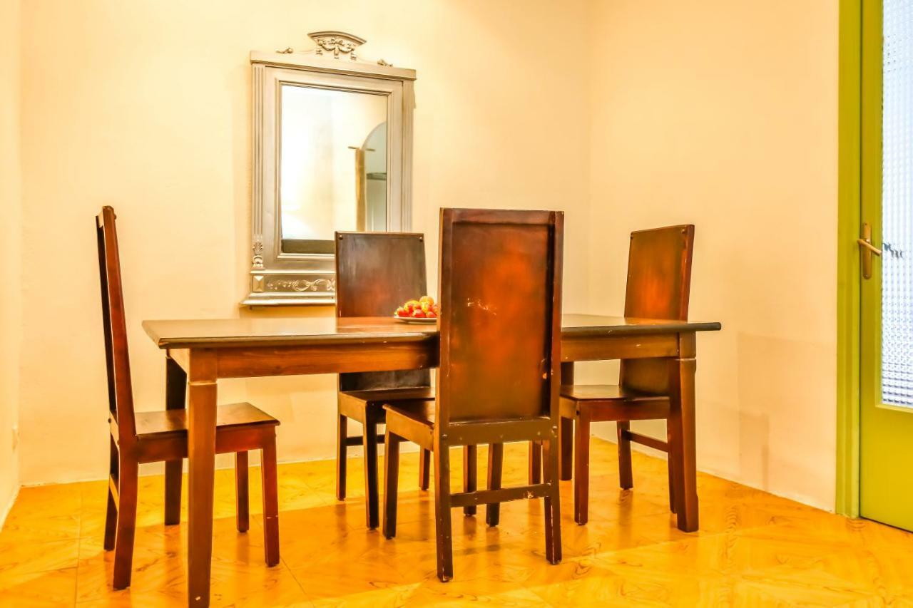 Basic Platja Apartment Barcelona Luaran gambar