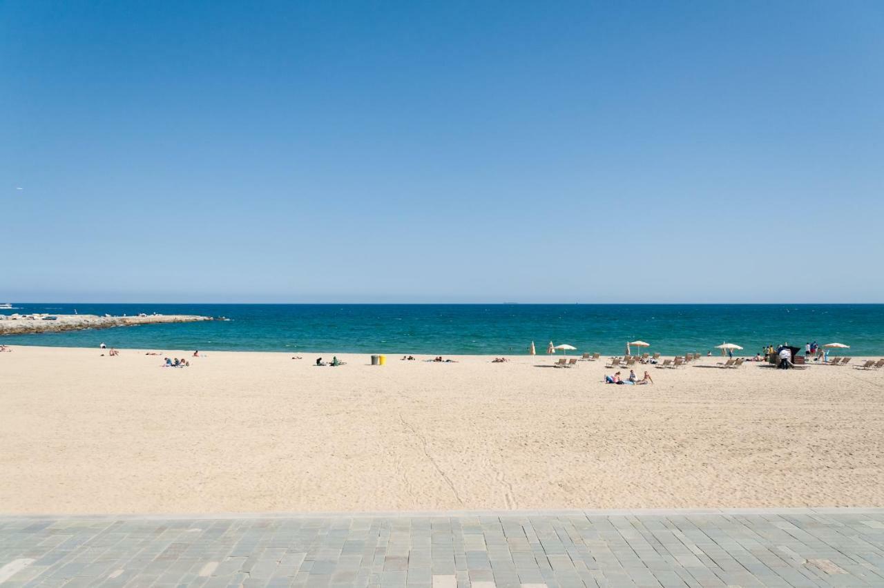 Basic Platja Apartment Barcelona Luaran gambar
