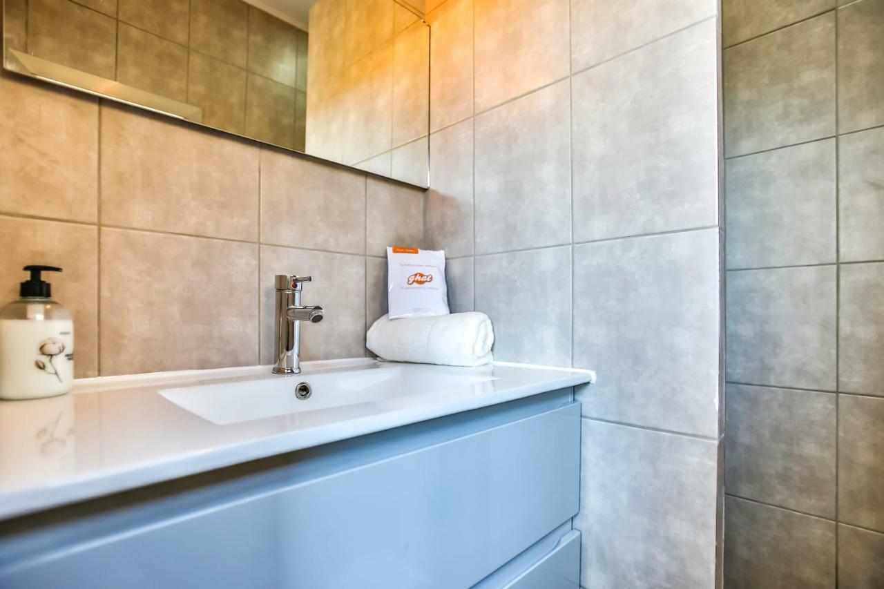 Basic Platja Apartment Barcelona Luaran gambar